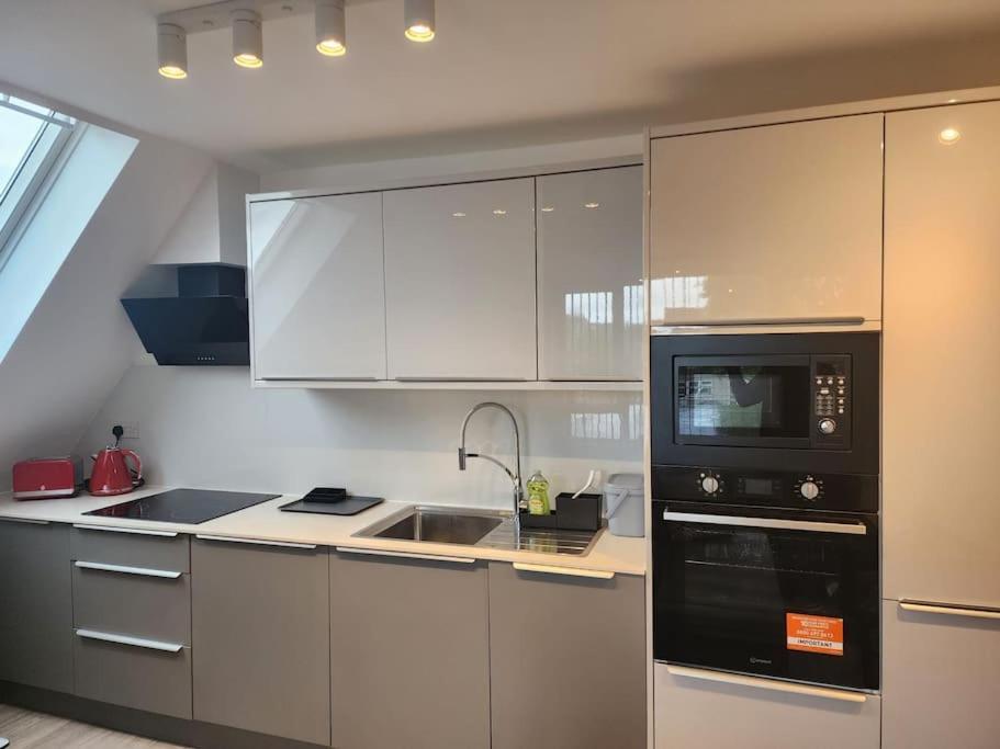 Paradigm Court, Brand New 1-Bedroom Flat オックスフォード エクステリア 写真